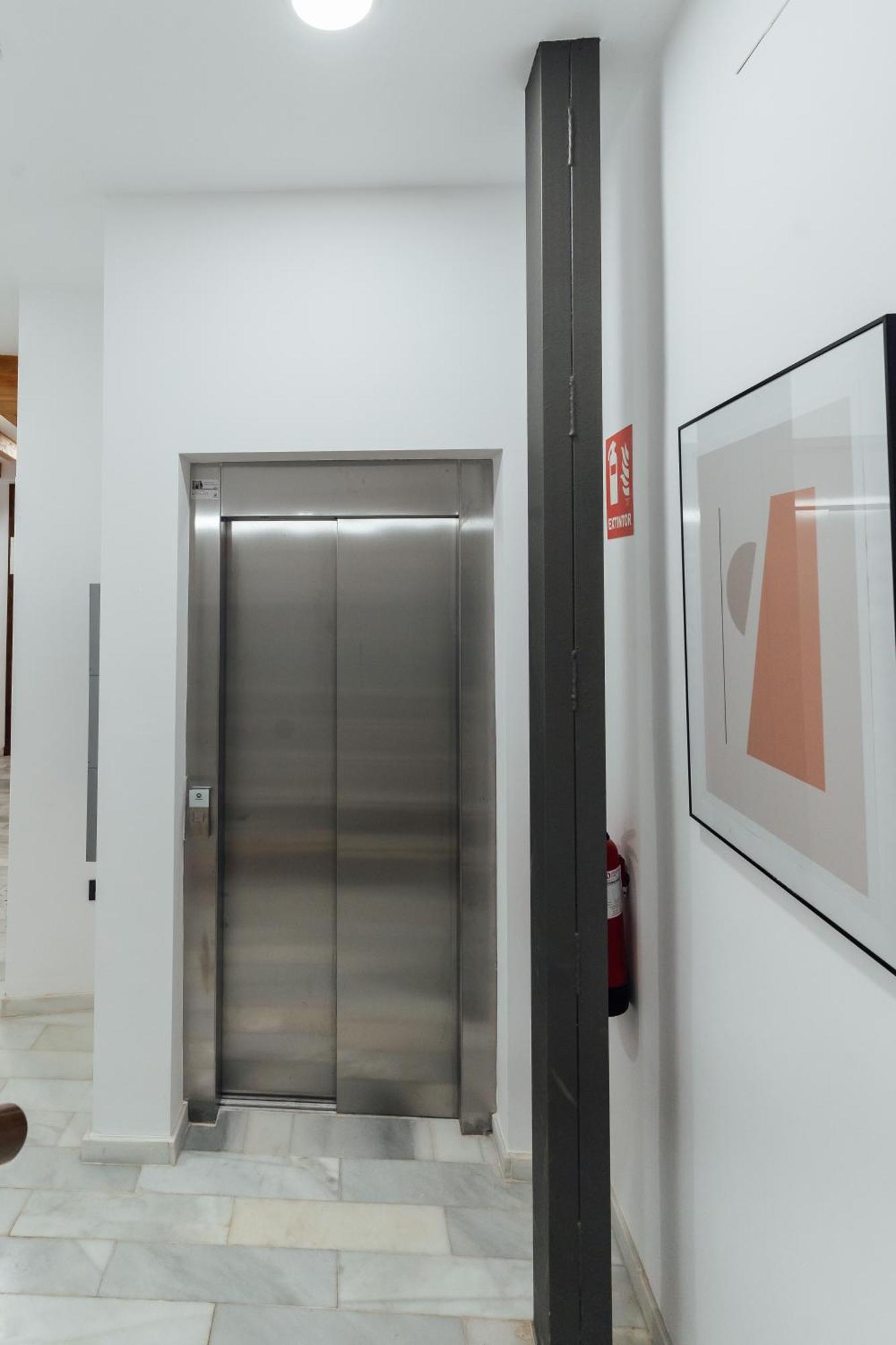 Luxury And Cozy- 1Bd 1Bth- Las Setas Seville Luaran gambar